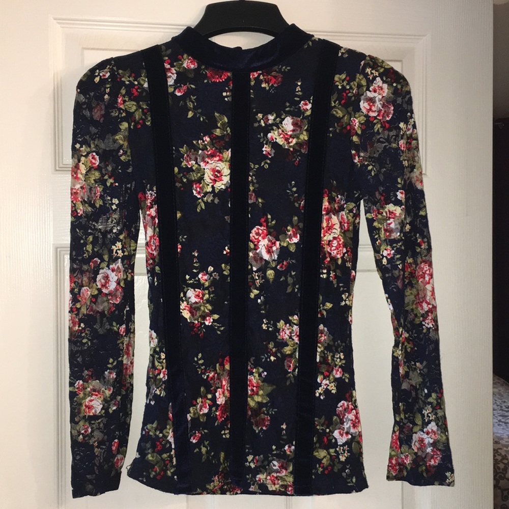 Floral long sleeve top - S, XS